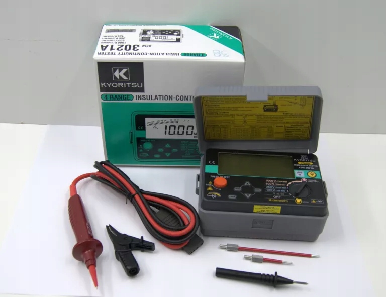 DIGITALE ISOLATIE/CONTINU METER