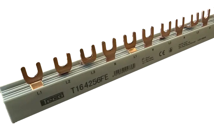 VERBINDINGSRAIL L1-L2-L3-N-L1-N-L2-N-L3-N VORK 1M
